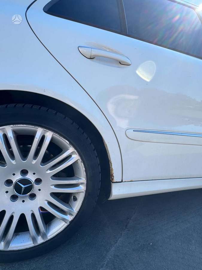 Mercedes-Benz E350 - 12