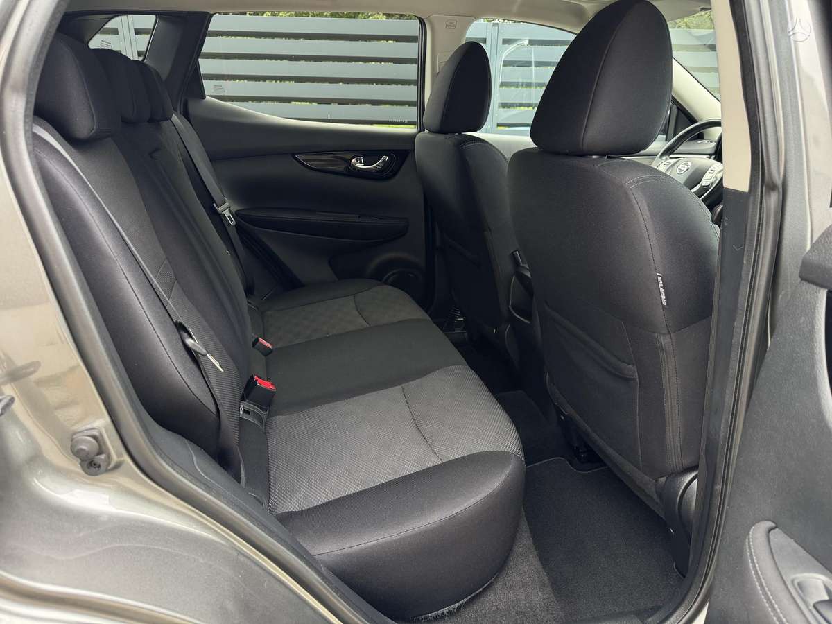 Nissan Qashqai - 10