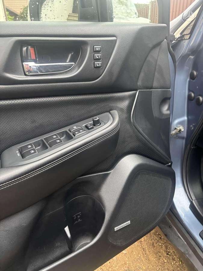 Subaru Outback, 2.5 l., Хэтчбек
