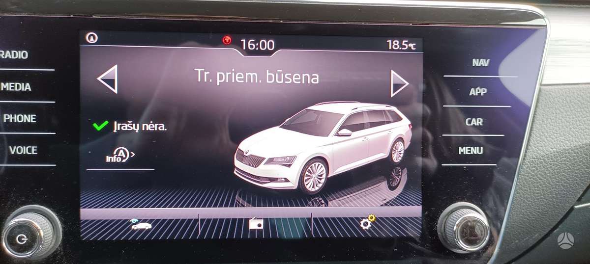 Škoda Superb - 8