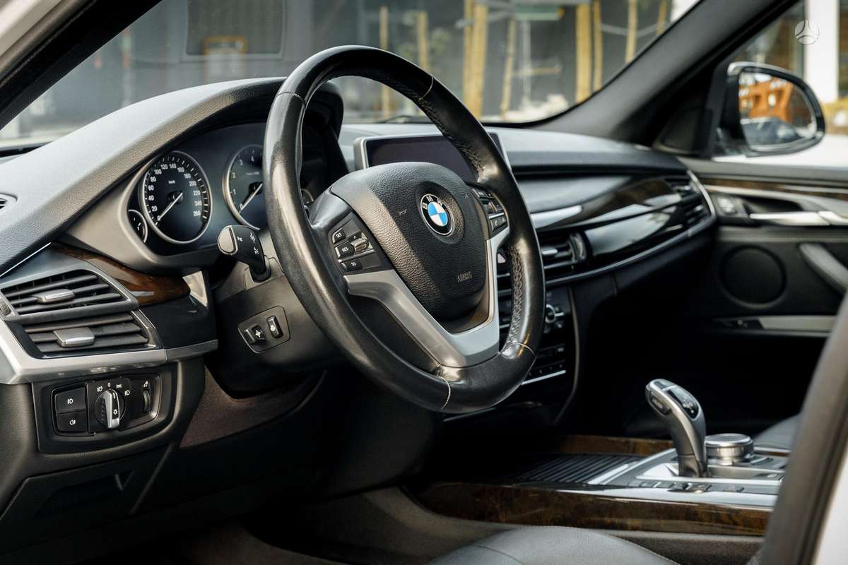 BMW X5 - 11