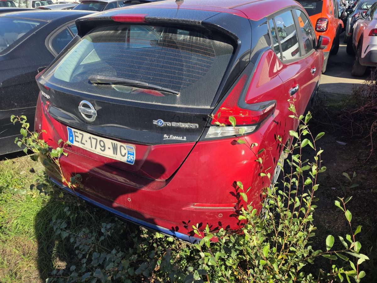 Nissan Leaf - 1