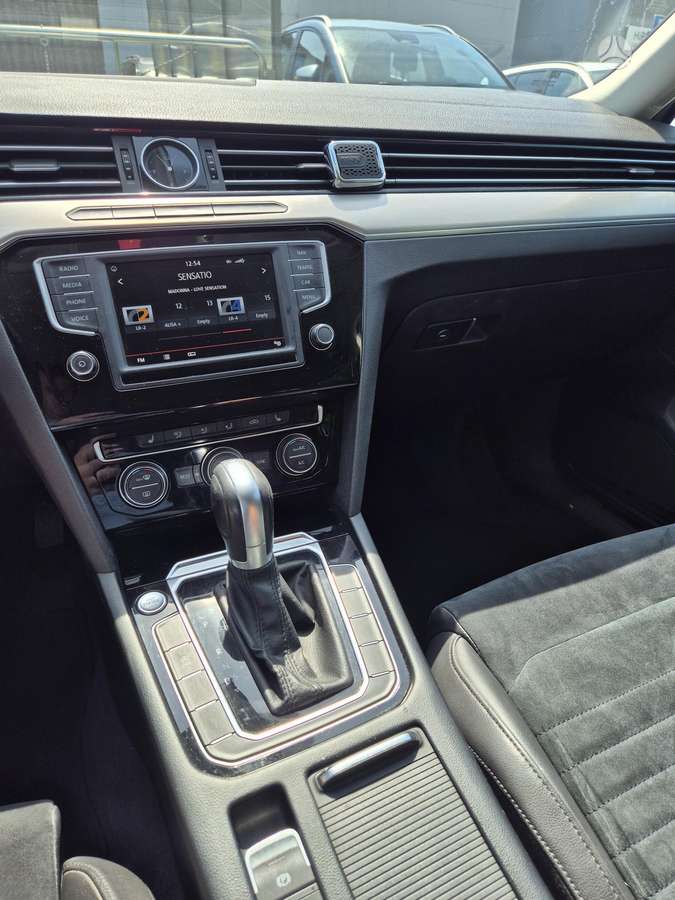 Volkswagen Passat - 6