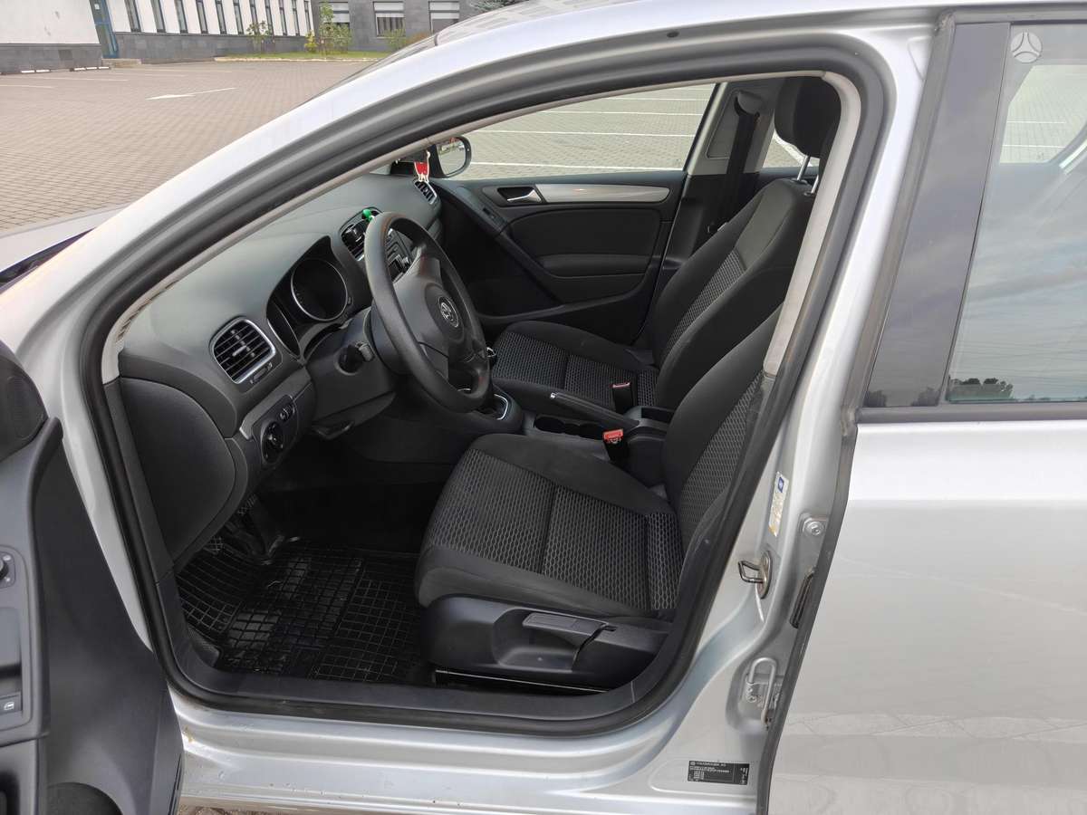 Volkswagen Golf - 7