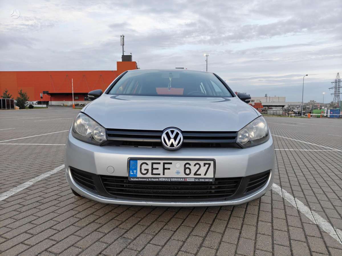 Volkswagen Golf - 3