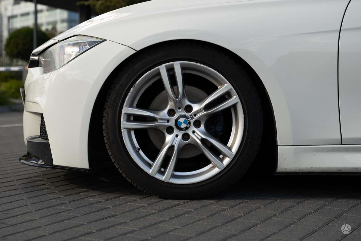 BMW 320, 2.0 l., wagon