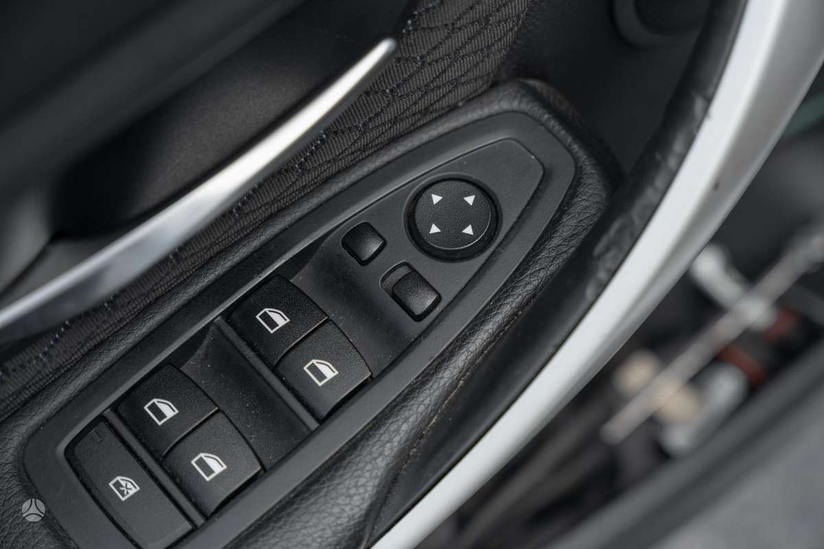 BMW 320, 2.0 l., universalas