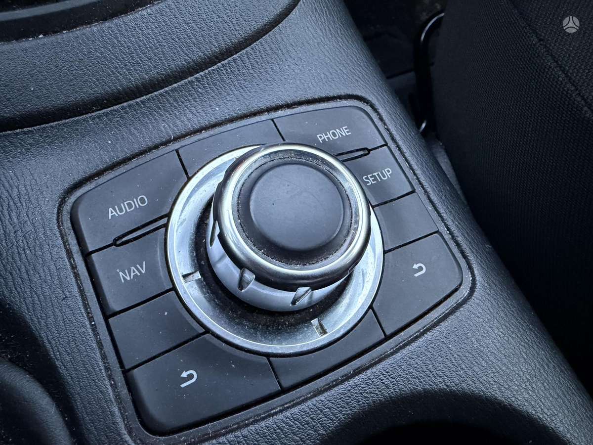 Mazda CX-5, 2.2 l., off-road / crossover