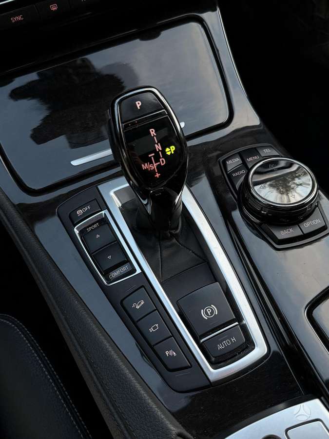 BMW 535, Седан