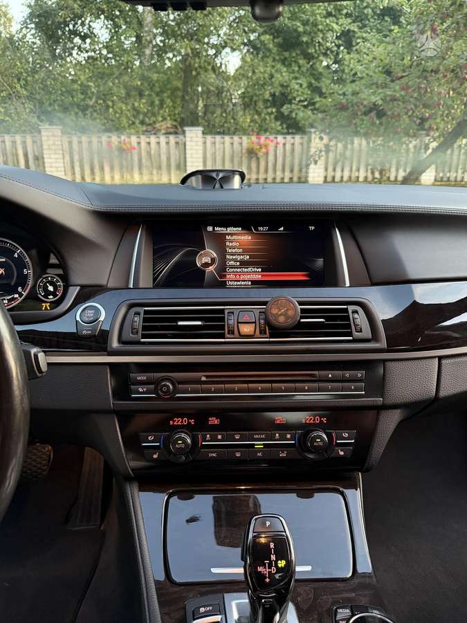 BMW 535, Седан