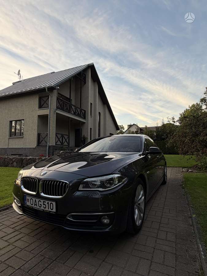 BMW 535, Седан