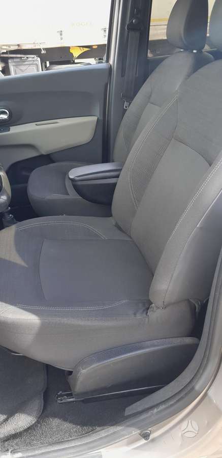 Dacia Lodgy - 7