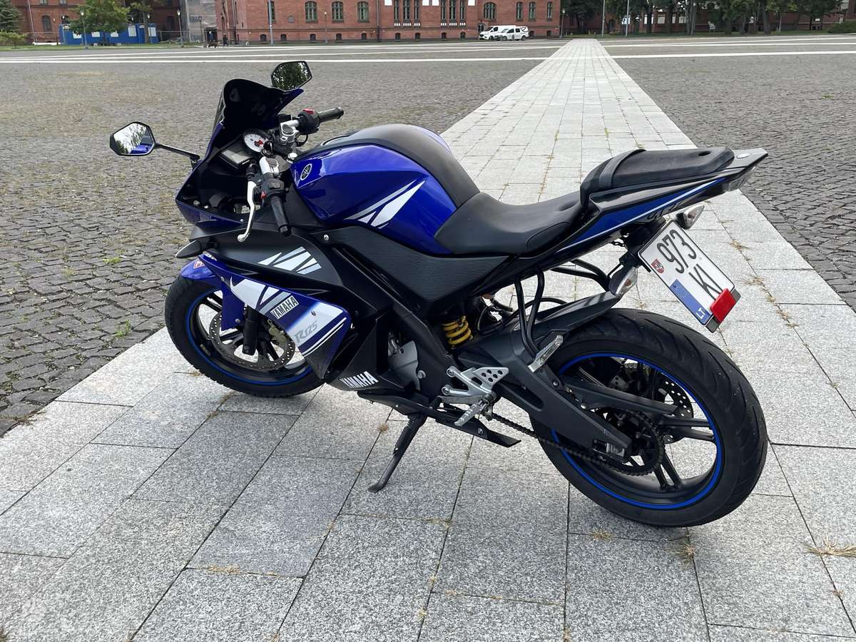 Yamaha YZF 125cc, superbikes