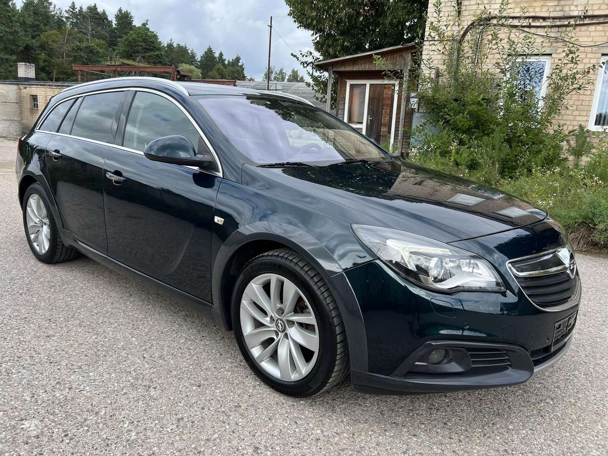 Opel Insignia - 1