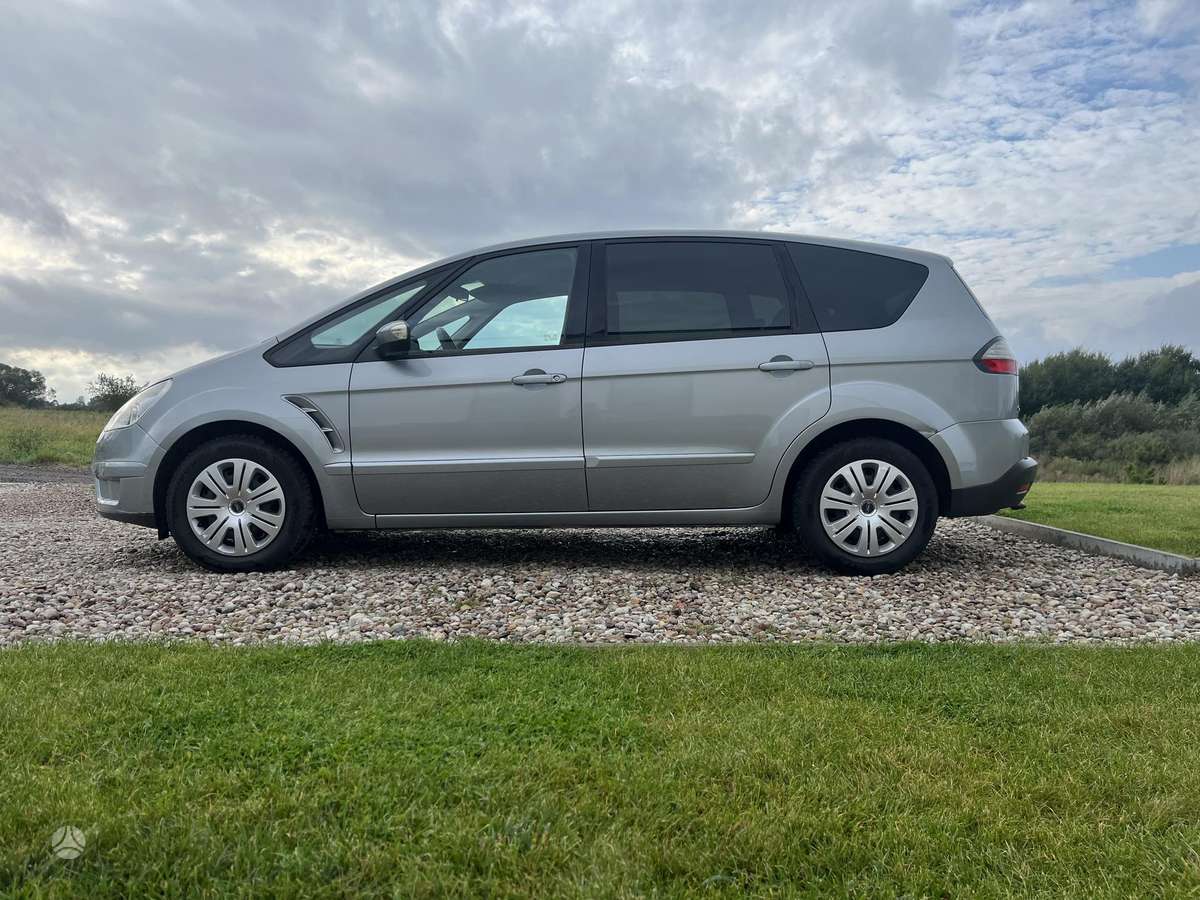 Ford S-MAX - 8