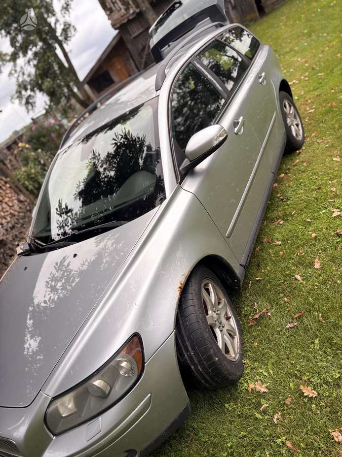 Volvo V50 - 2