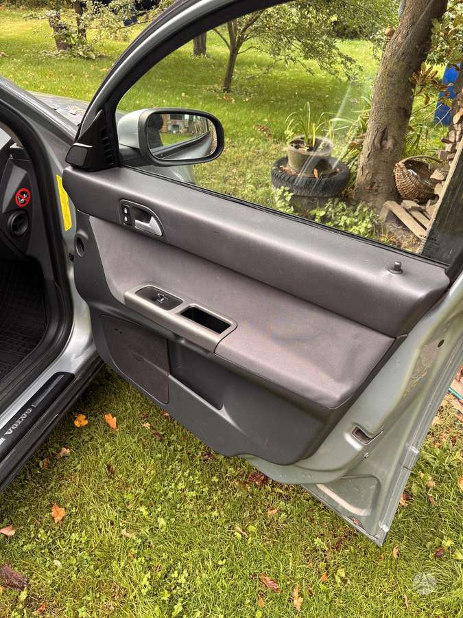 Volvo V50 - 8
