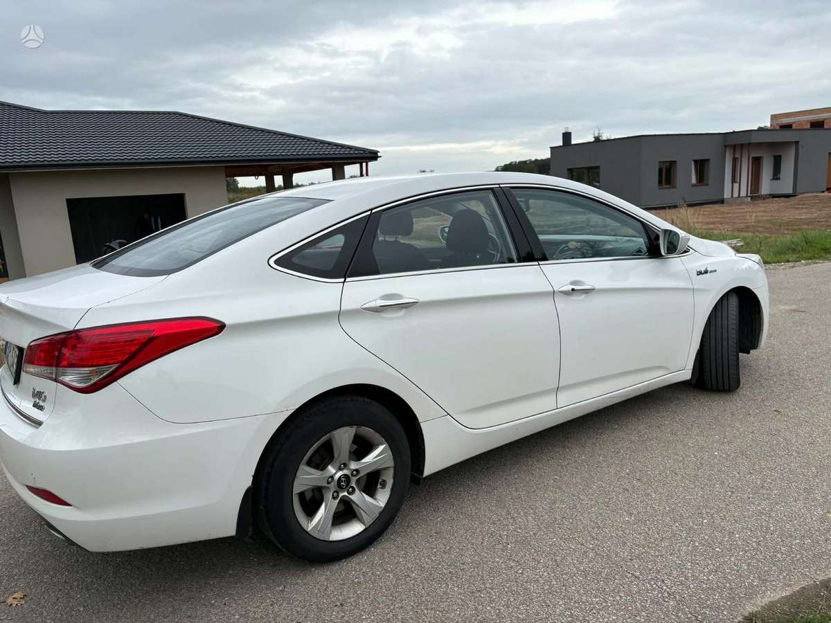Hyundai i40 - 2