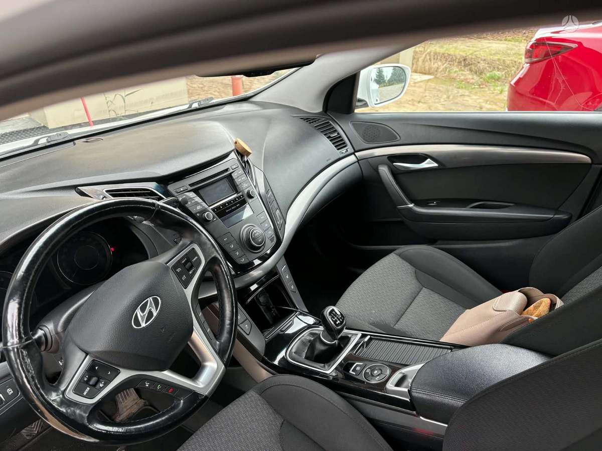 Hyundai i40 - 5