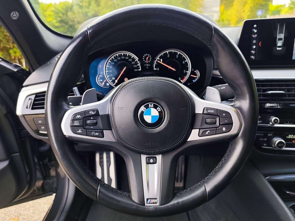 BMW 520 - 12