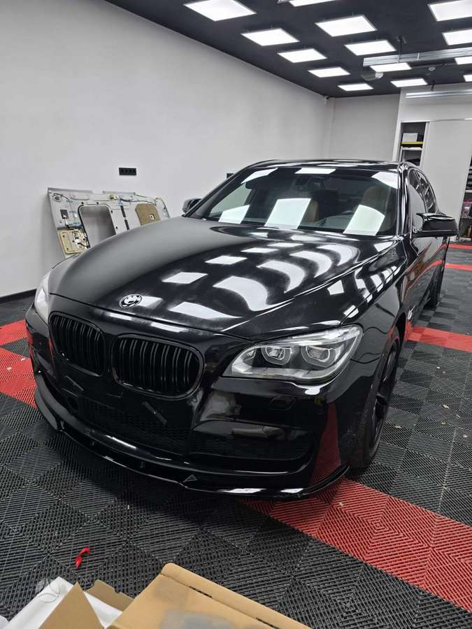 BMW 730, 3.0 l., Седан