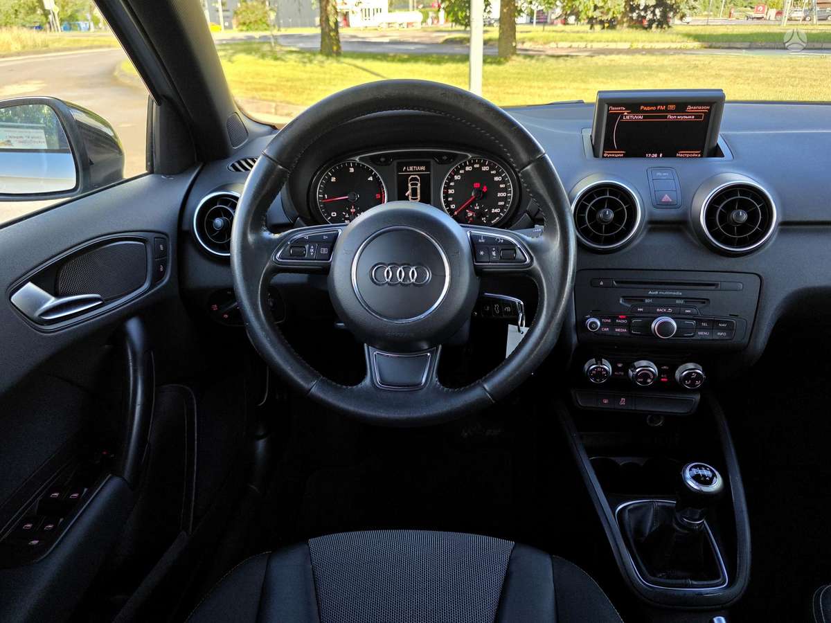 Audi A1, 1.6 l., hatchback