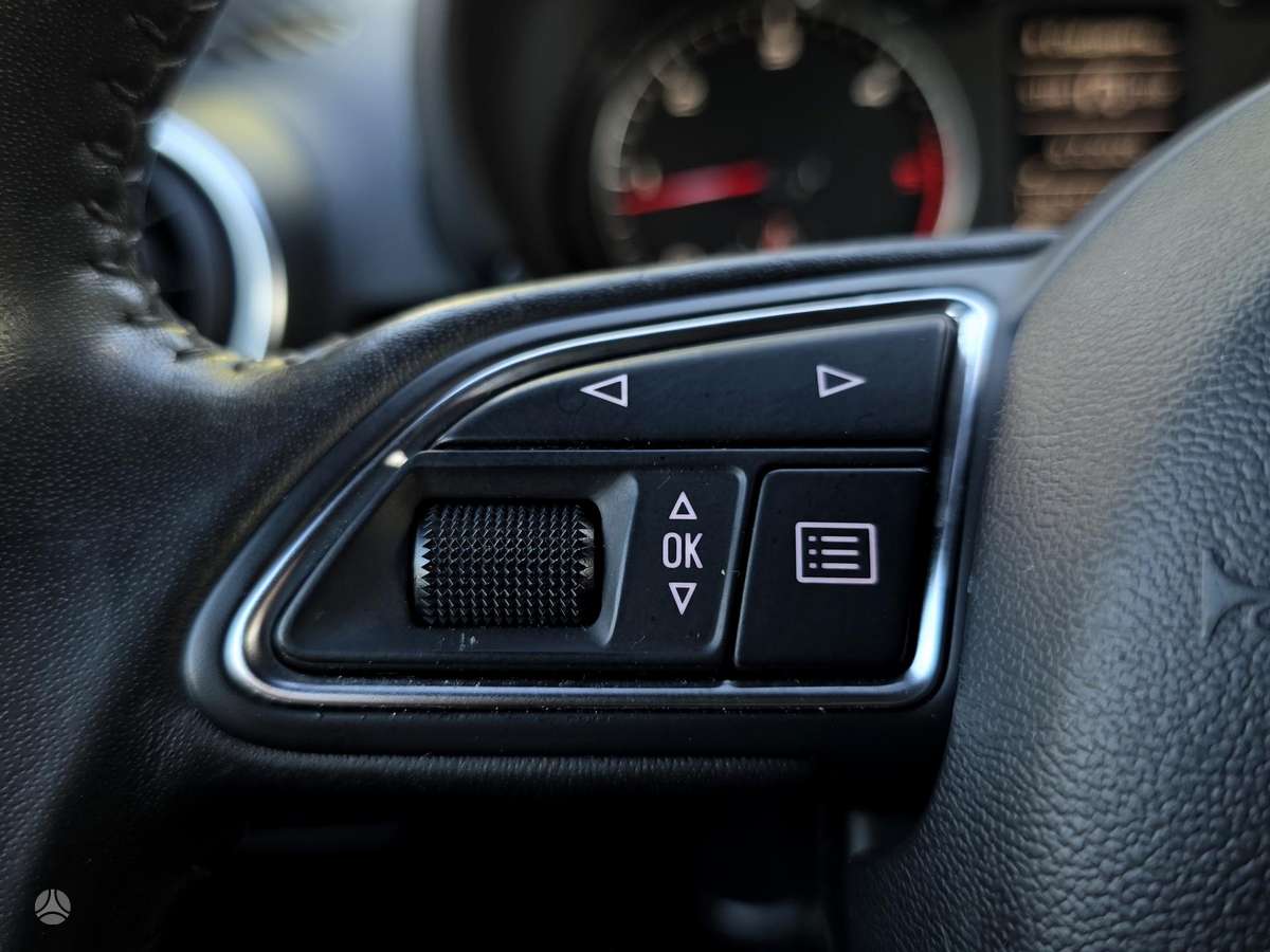 Audi A1, 1.6 l., hatchback