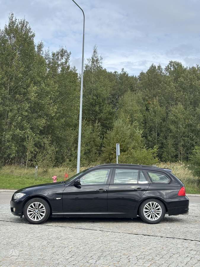 BMW 318, 2.0 l., wagon
