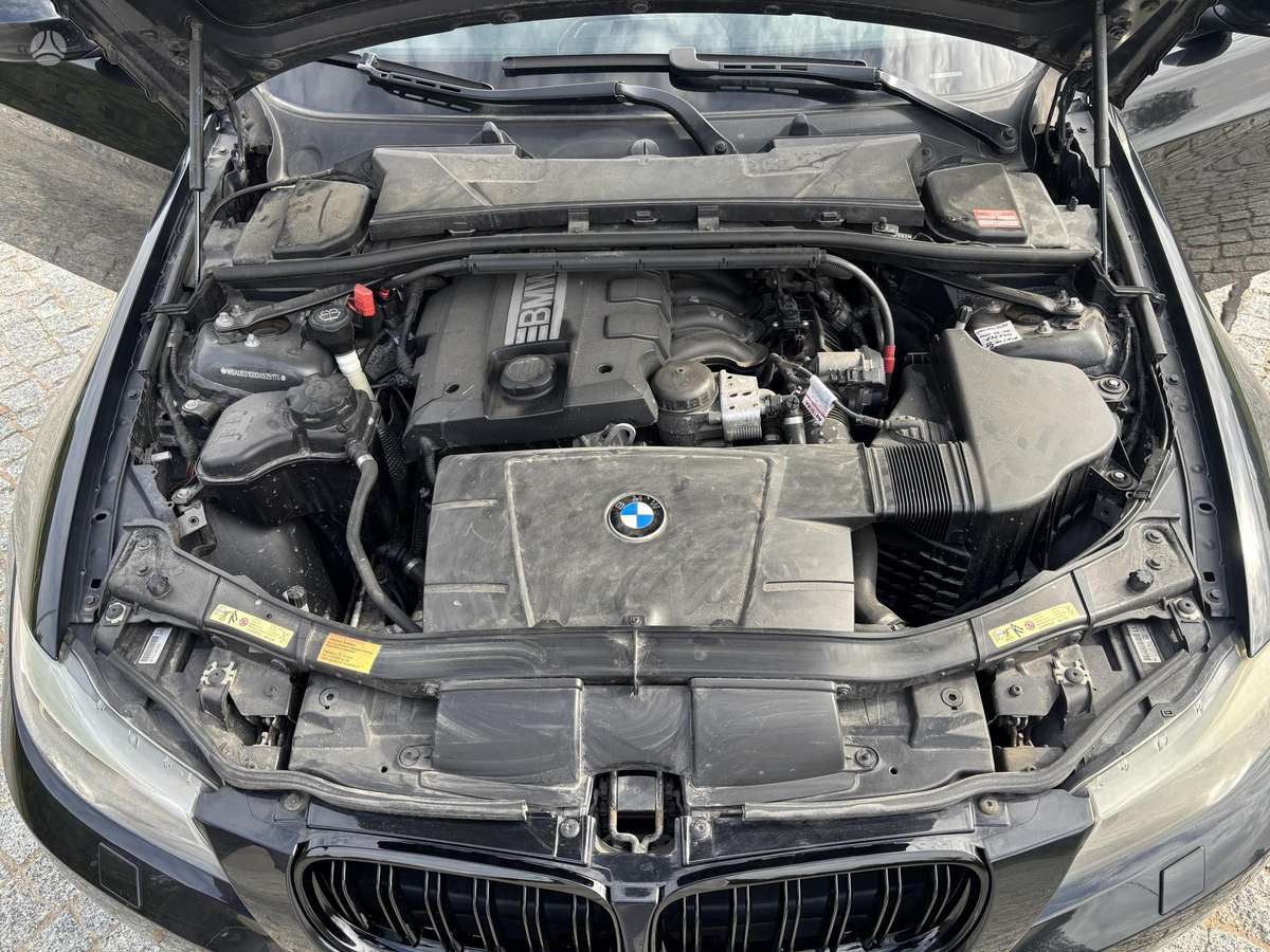 BMW 318, 2.0 l., wagon