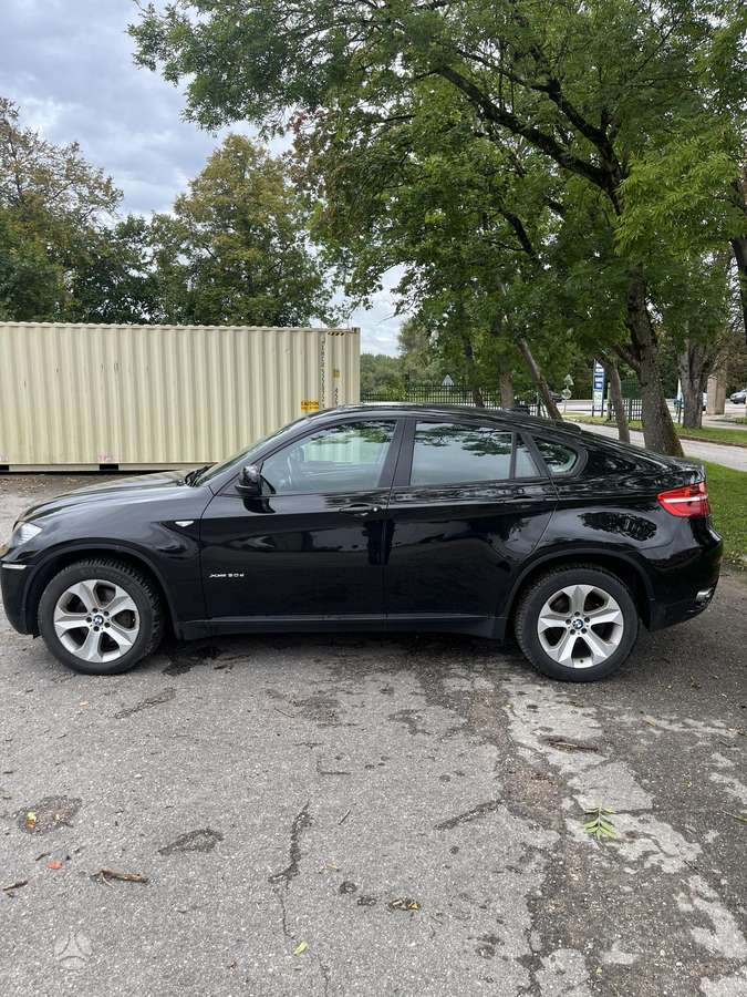 BMW X6, 3.0 l., Хэтчбек
