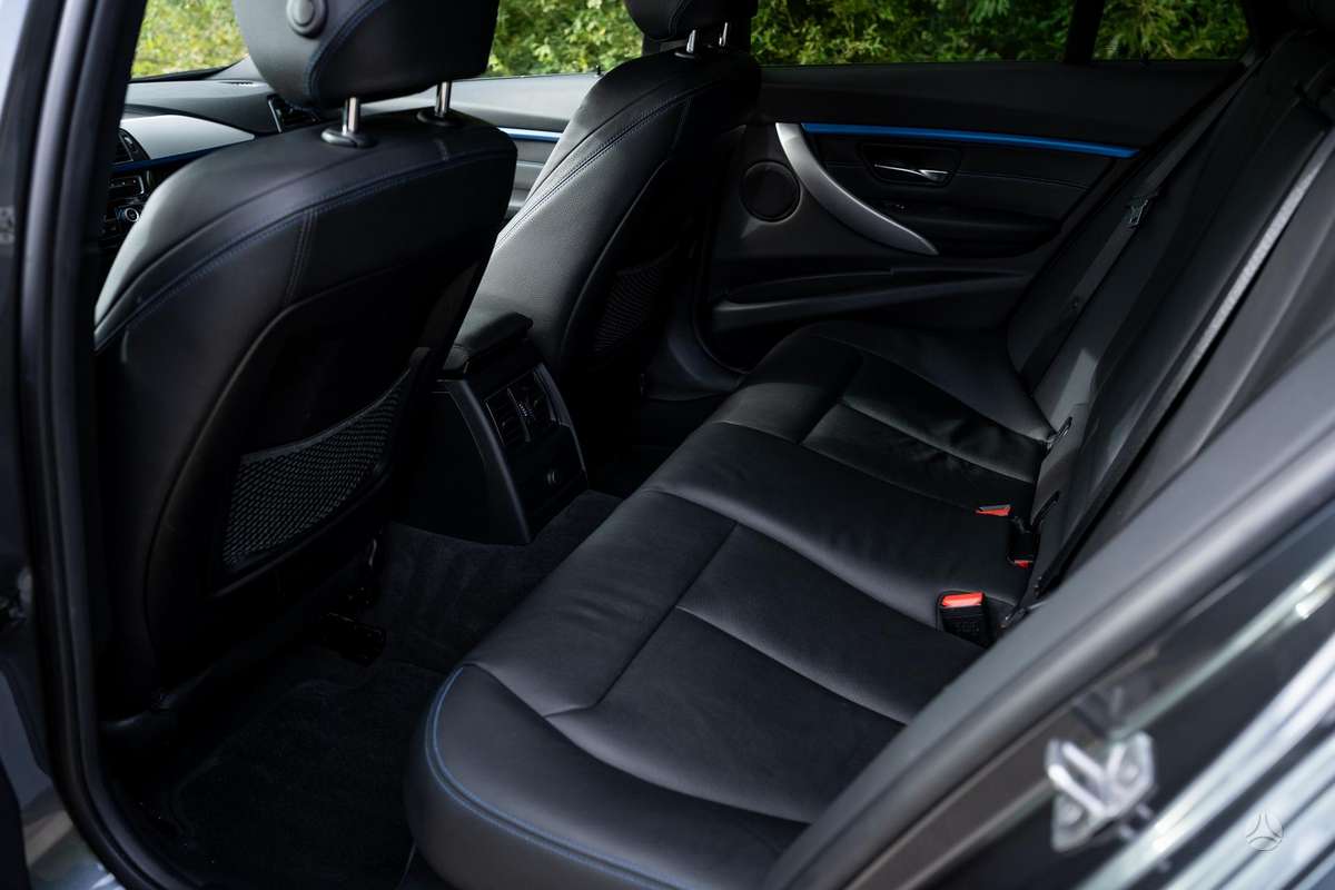 BMW 320, 2.0 l., universalas