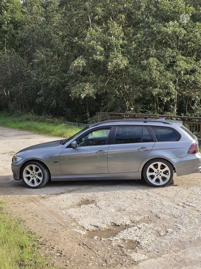 BMW 320, 2.0 l., wagon