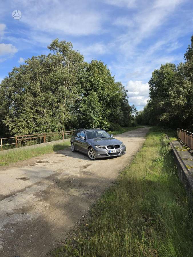 BMW 320, 2.0 l., wagon