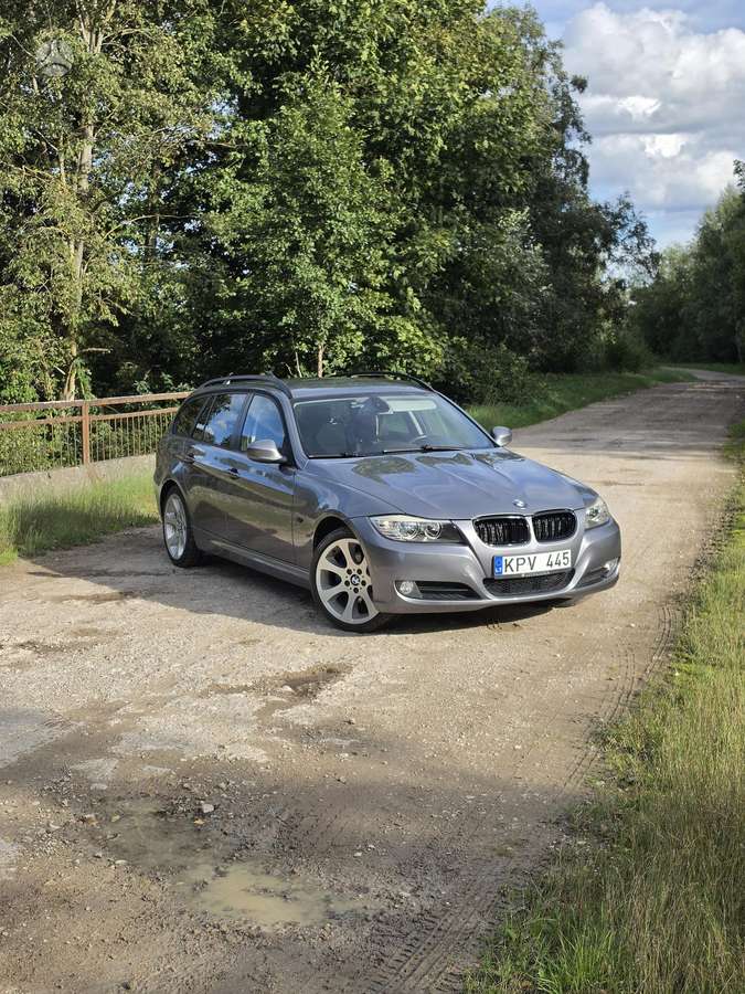 BMW 320, 2.0 l., wagon