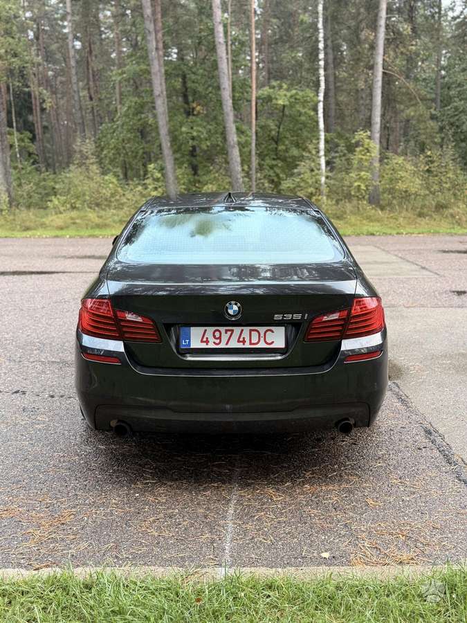 BMW 535, Седан