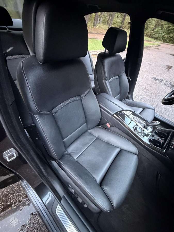 BMW 535, saloon / sedan