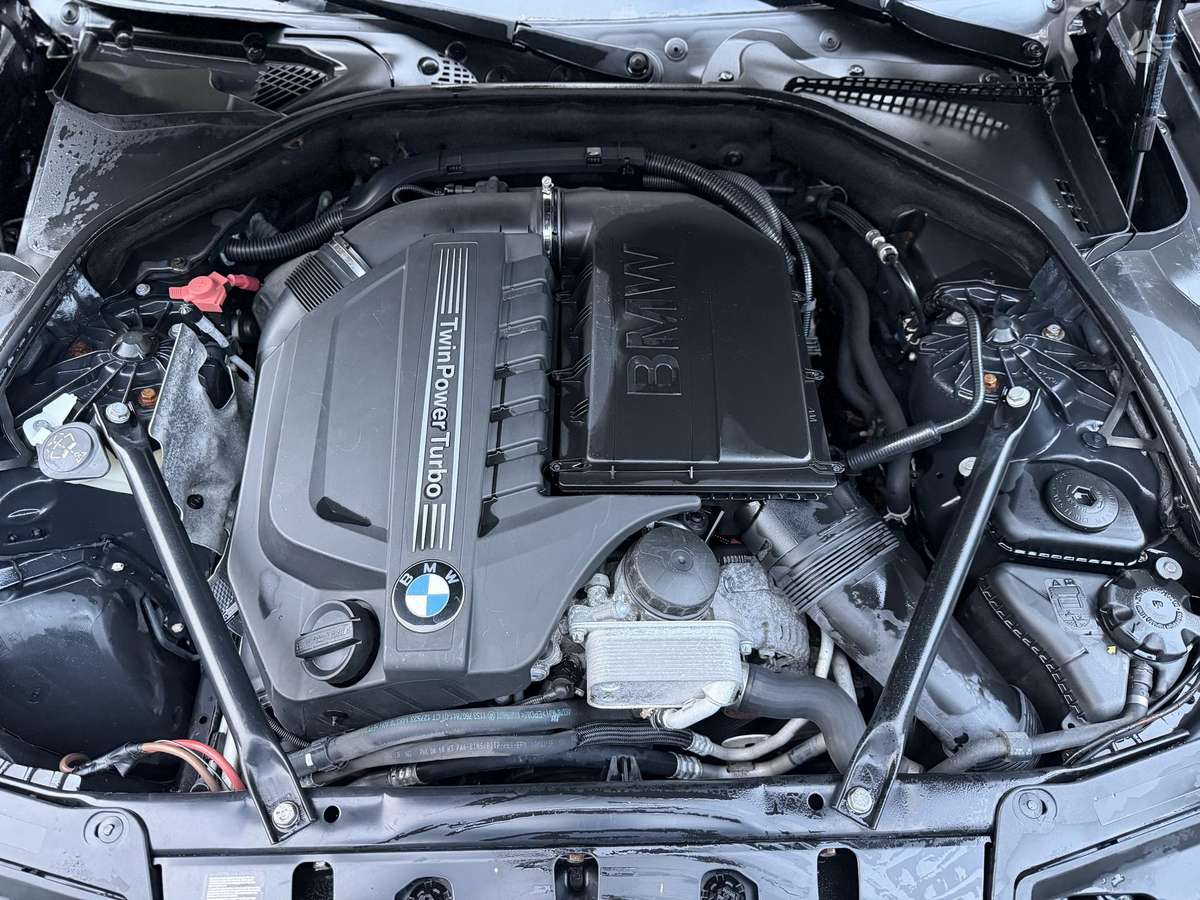 BMW 535, sedanas