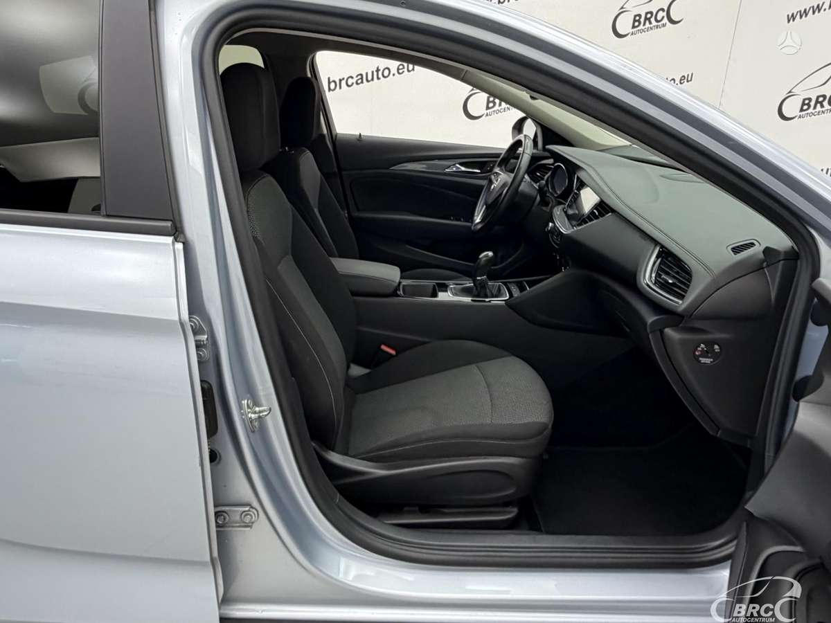 Opel Insignia, 1.6 l., hatchback