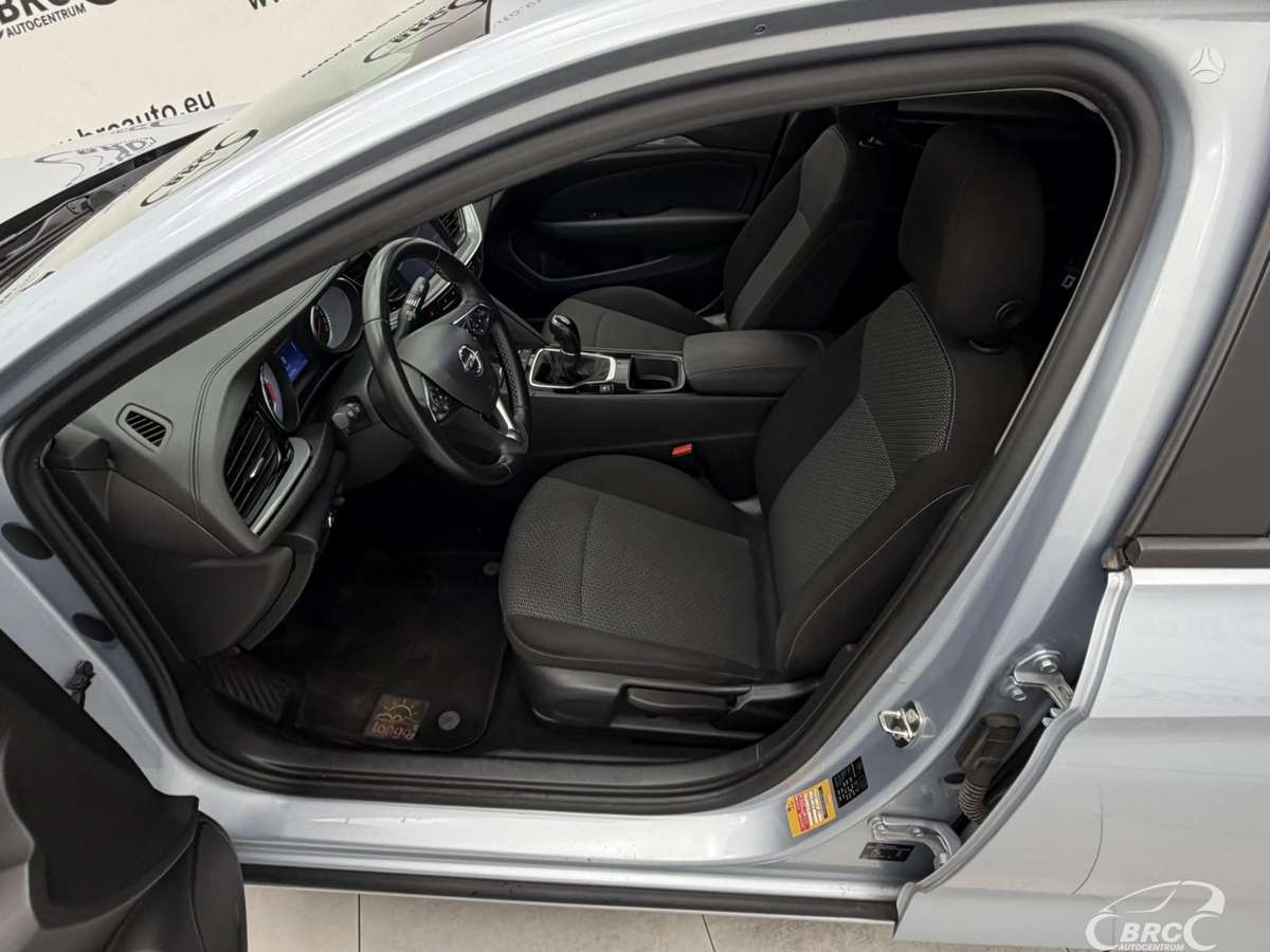 Opel Insignia, 1.6 l., hatchback