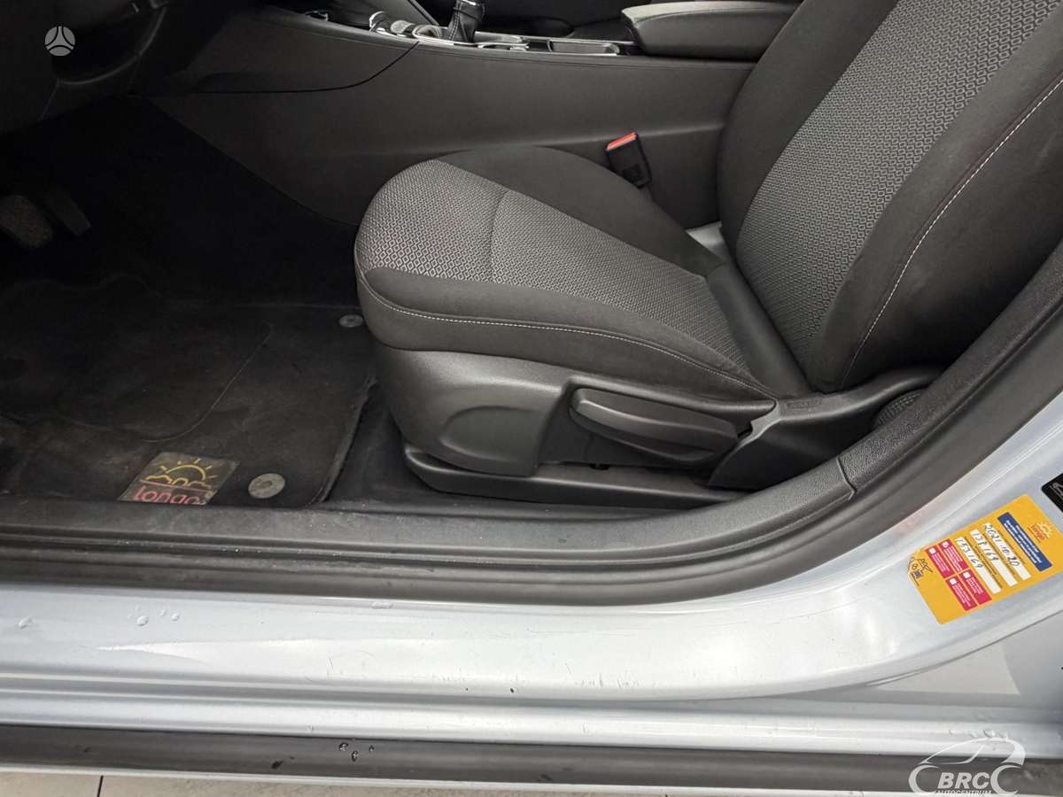 Opel Insignia, 1.6 l., hatchback