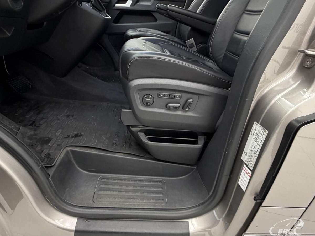 Volkswagen Multivan, 2.0 l., Минивэн