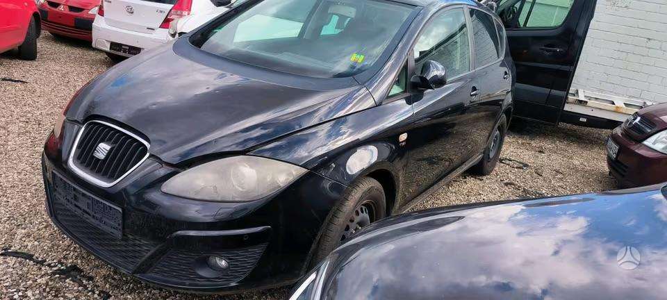 Seat Altea XL dalimis