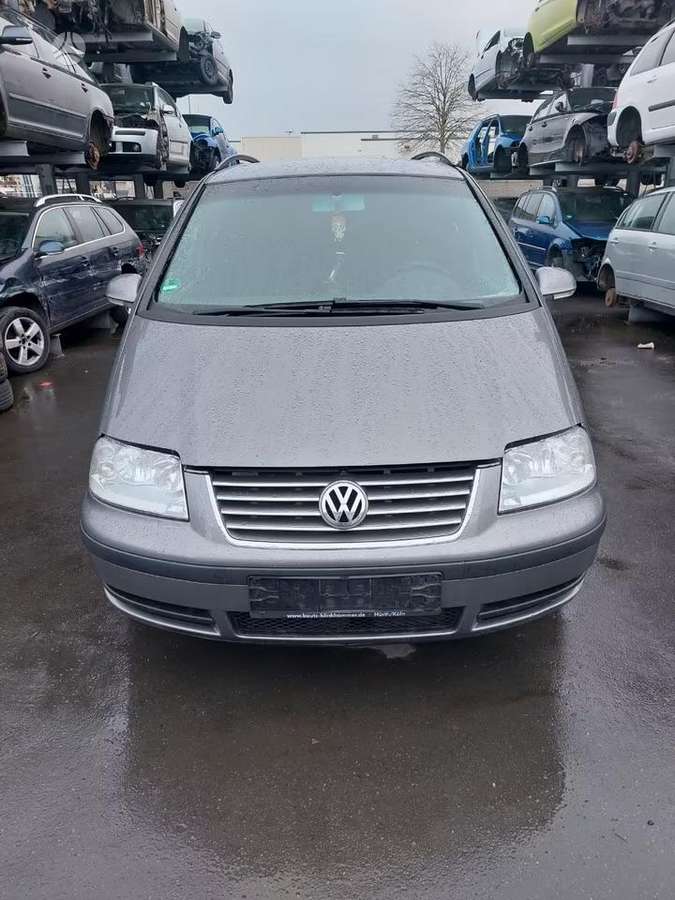 Volkswagen Sharan dalimis