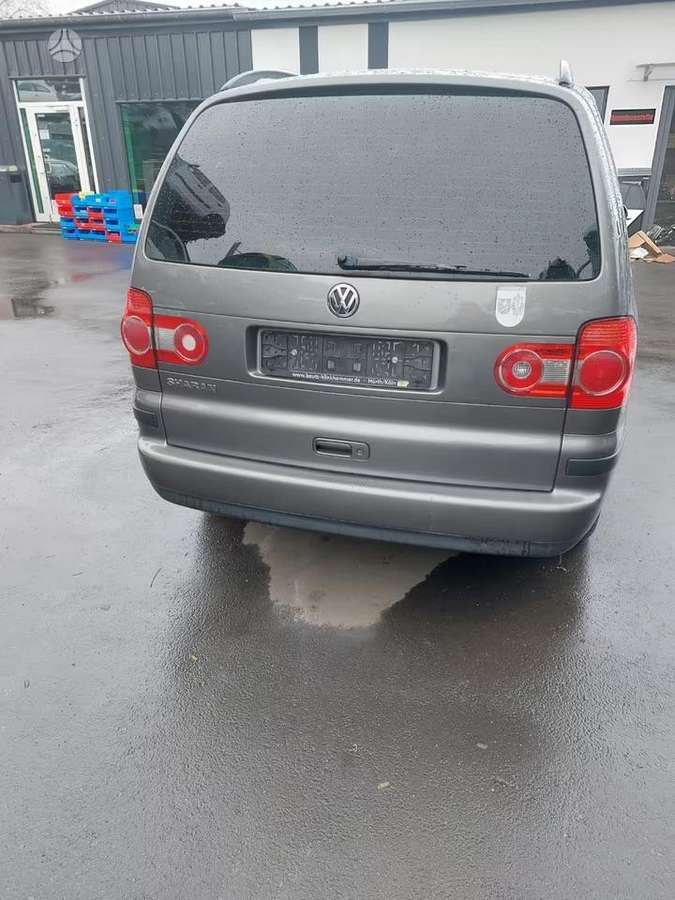 Volkswagen Sharan for parts