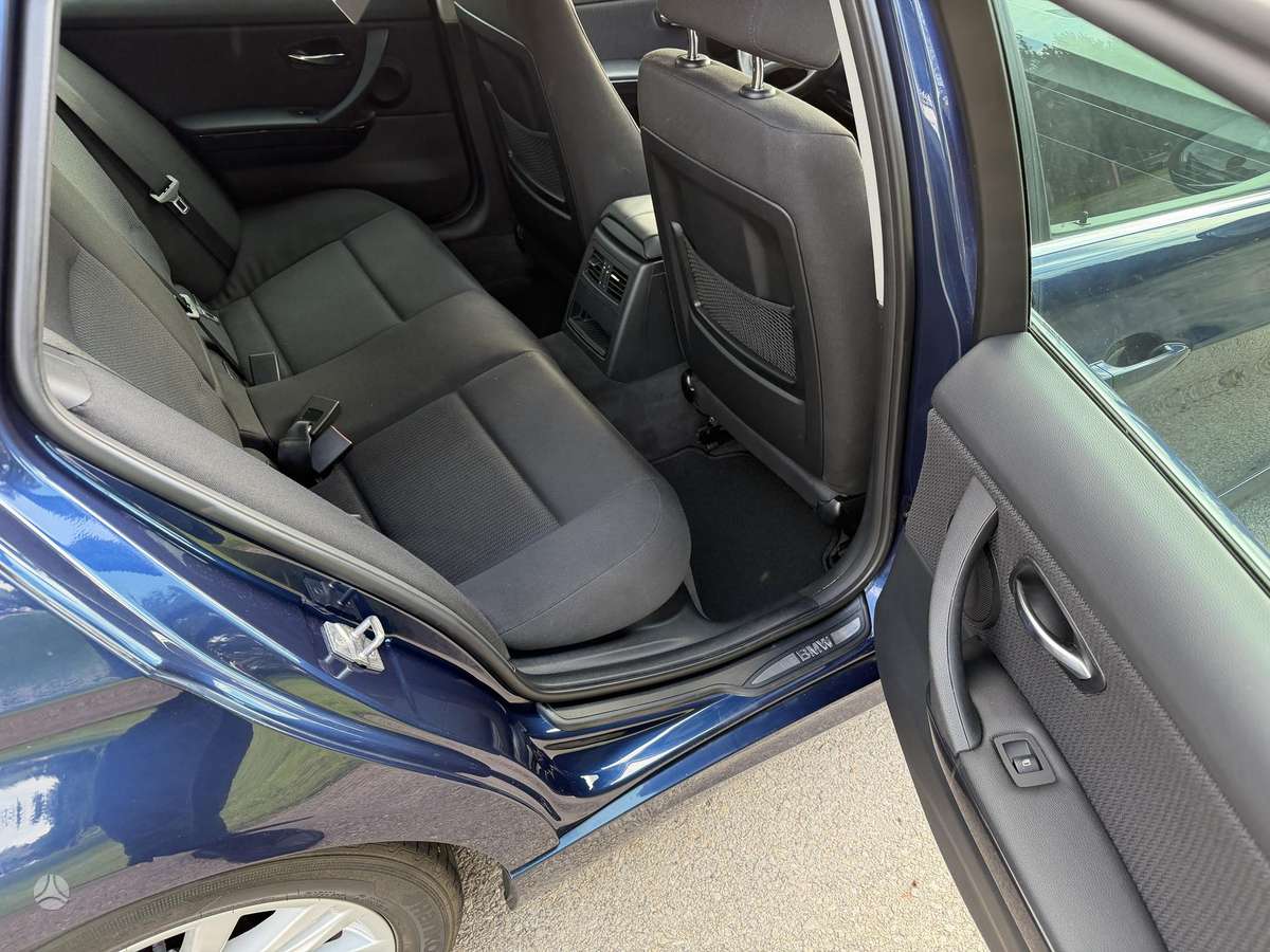 BMW 320, 2.0 l., wagon