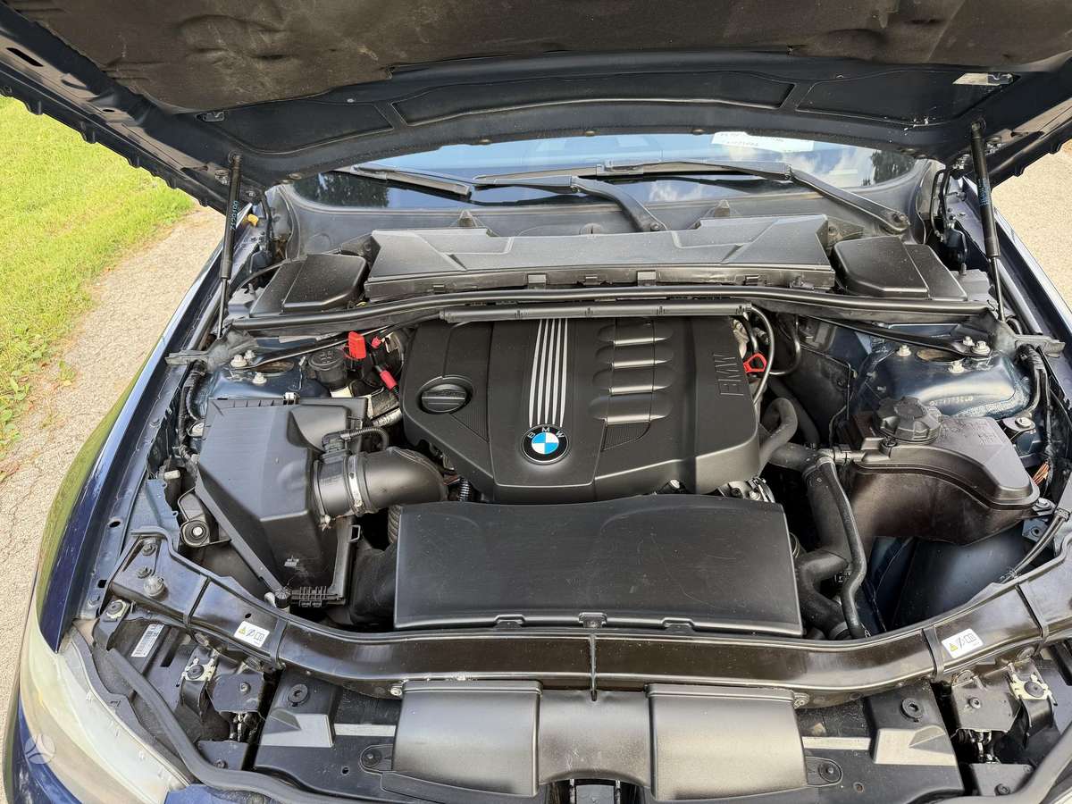 BMW 320, 2.0 l., wagon