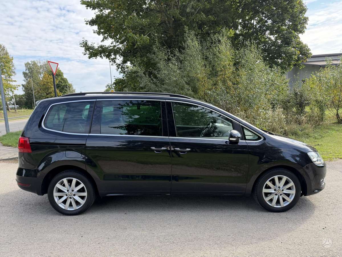Volkswagen Sharan, 2.0 l., Минивэн
