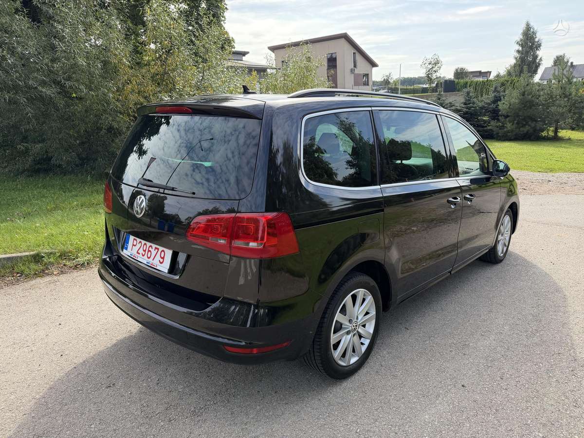 Volkswagen Sharan, 2.0 l., Минивэн