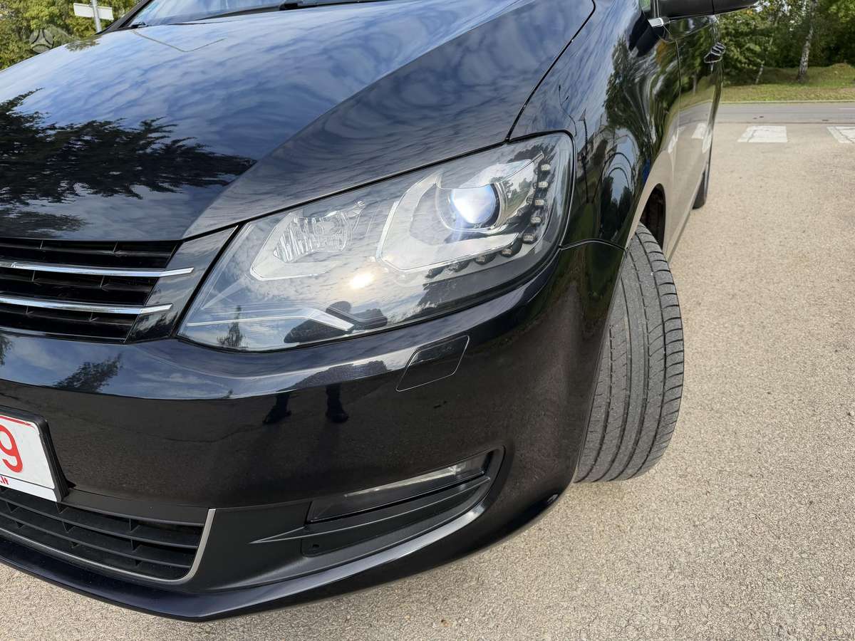 Volkswagen Sharan, 2.0 l., Минивэн
