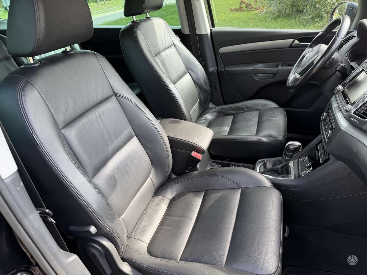 Volkswagen Sharan, 2.0 l., Минивэн